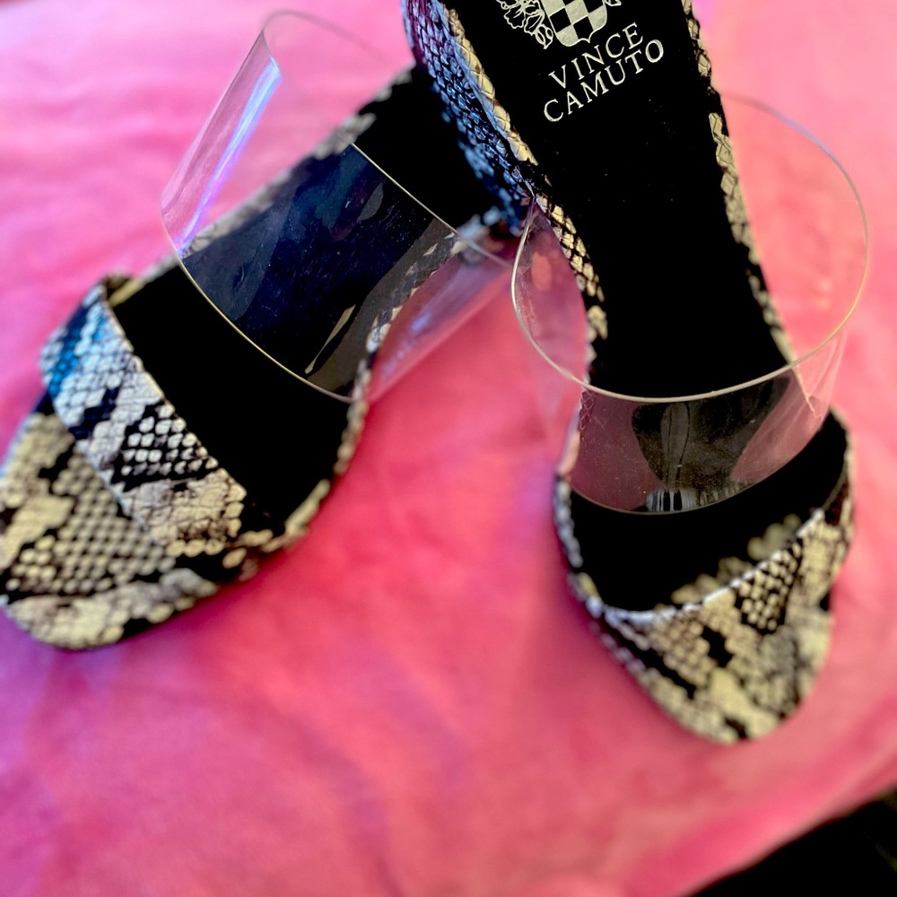 Vince Camuto